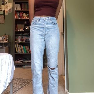 Wild Fable high waisted ripped jeans, light wash, like new, size 4